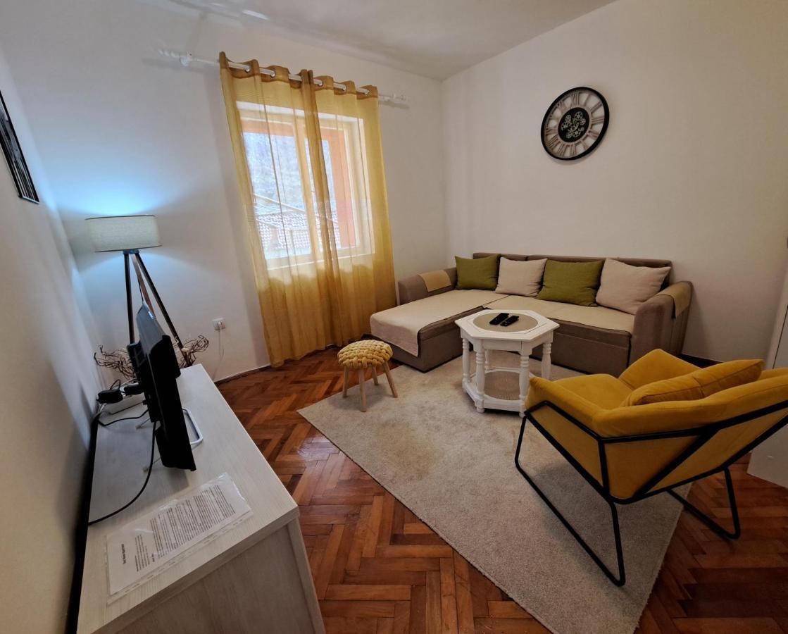 Red House Apartment Kotor Extérieur photo