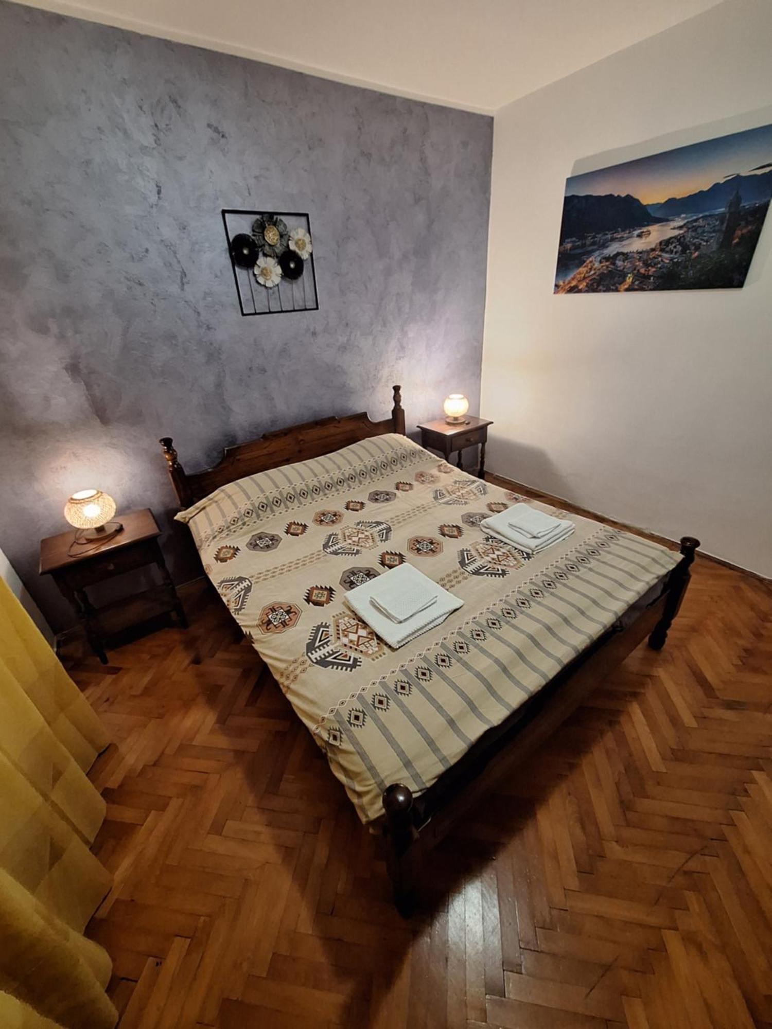 Red House Apartment Kotor Extérieur photo